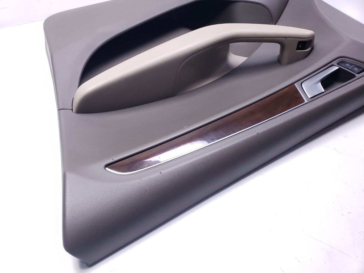 2010 Audi Q5 Front Passenger Door Panel OEM