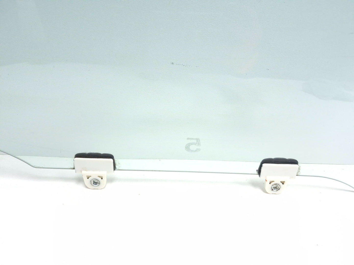 2015 Nissan Juke Door Window Glass Rear Driver Side Left OEM