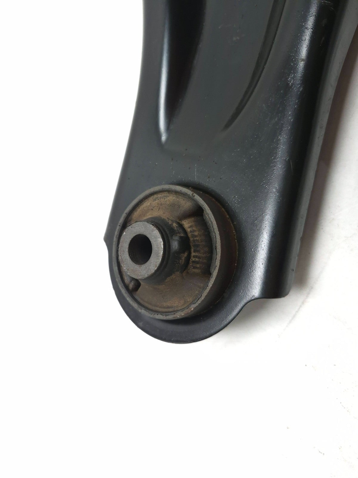 2015 Nissan Juke Front Lower Control Arm Left & Right OEM