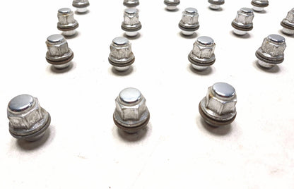 2011 Toyota Prius Wheel Lug Nut 20pcs OEM