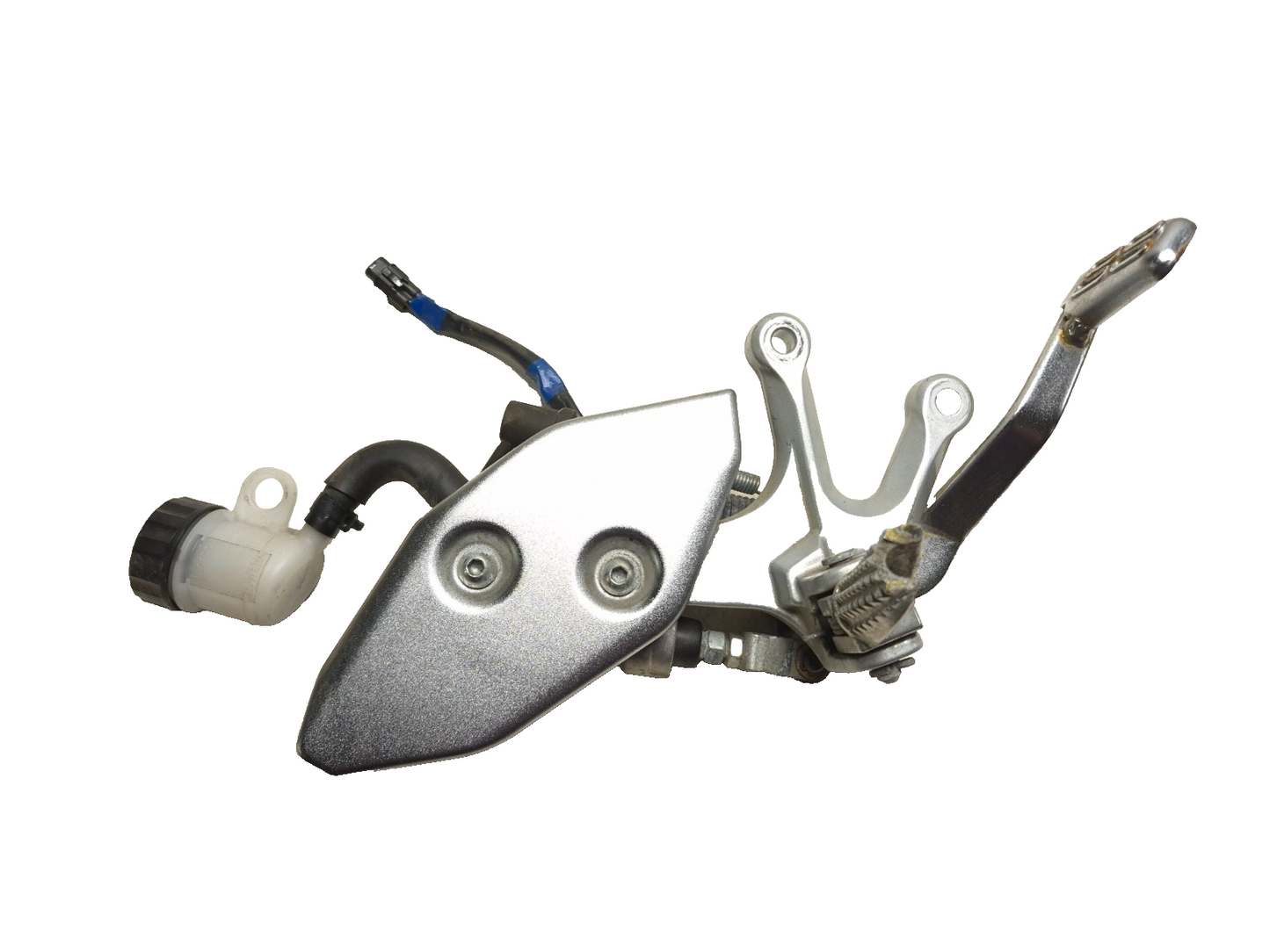 2024 Yamaha R3 Yzfr3 Front Right Foot Peg & Bracket  Master Cylinder & Pedal OEM