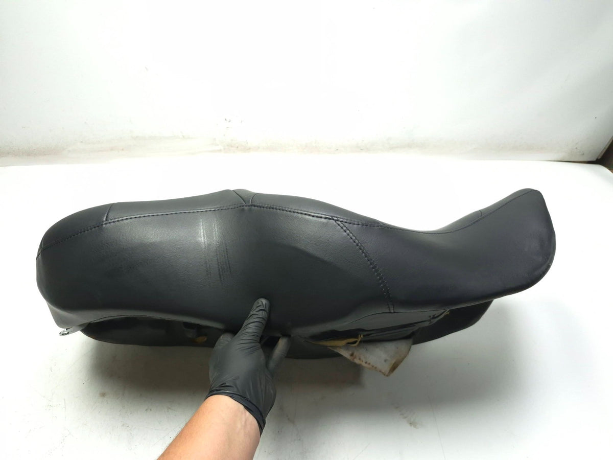2007 Harley Touring Street Glide Seat & Passenger Backrest Pair OEM