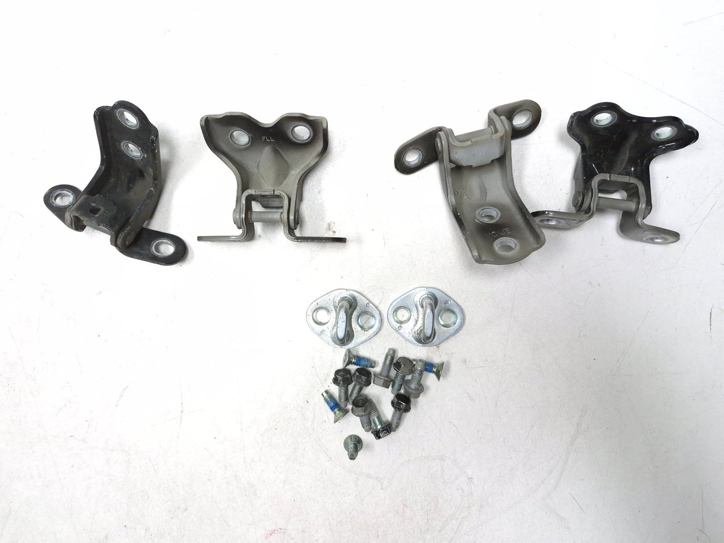 2014 Hyundai Accent Hatch Left Driver Front & Rear Door Hinge OEM