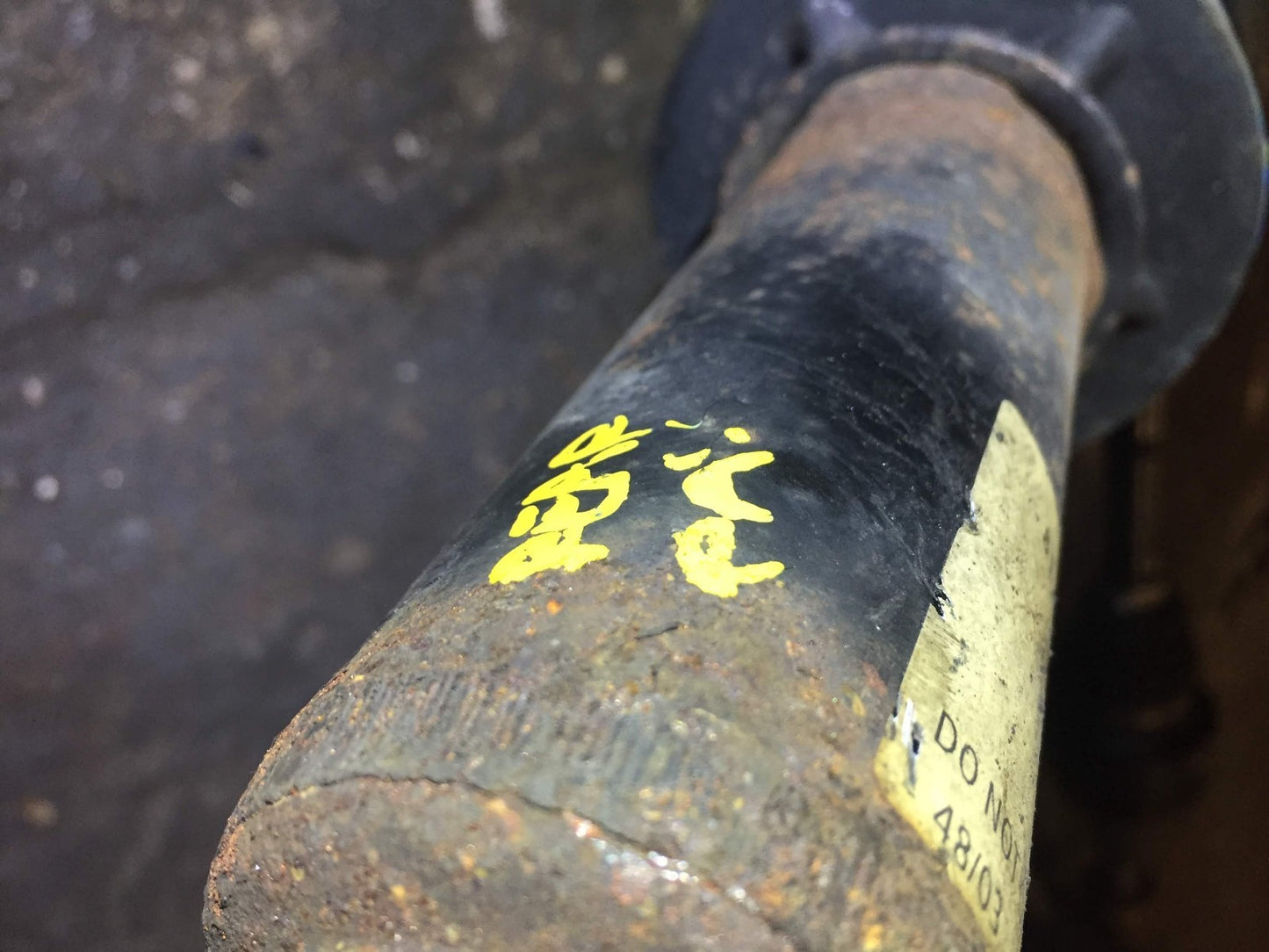 04 05 06 Porsche Cayenne Shock Strut Absorber Rear Right Pass Side OEM 955 3.2l