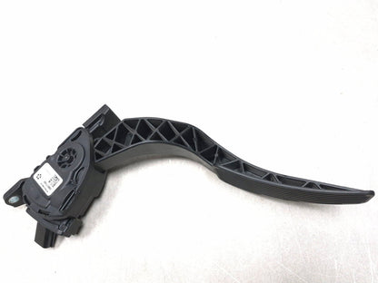2018 Chrysler 300 Limited AWD Accelerator Throttle Gas Pedal OEM