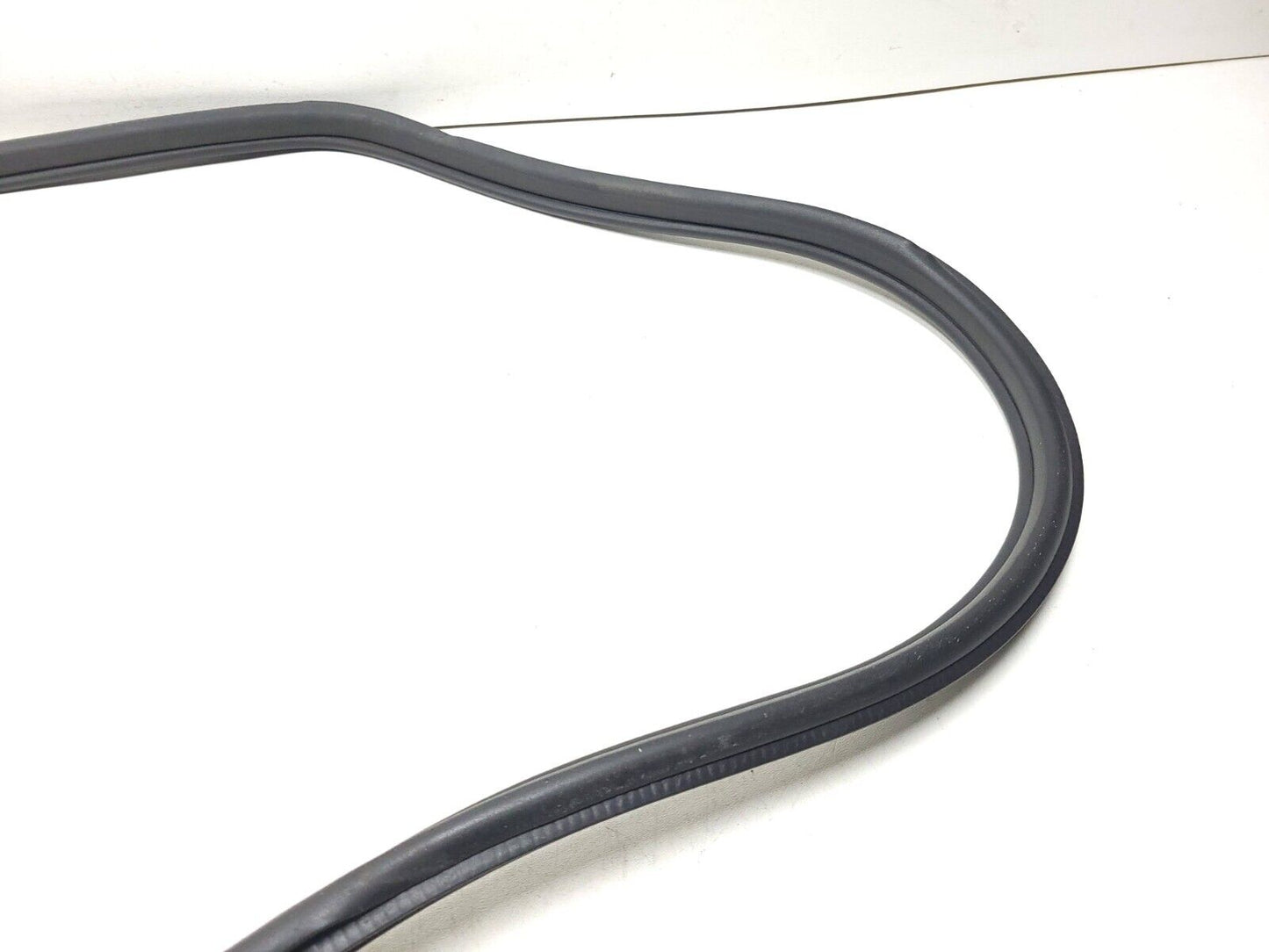 07-13 Bmw X5 E70 Rear Door Wheatherstrip Seal Passenger Side Right OEM