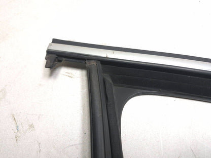 2011 Volkswagen Tiguan Front Door Weatherstrip Seal Passenger Side Rh 4pcs OEM