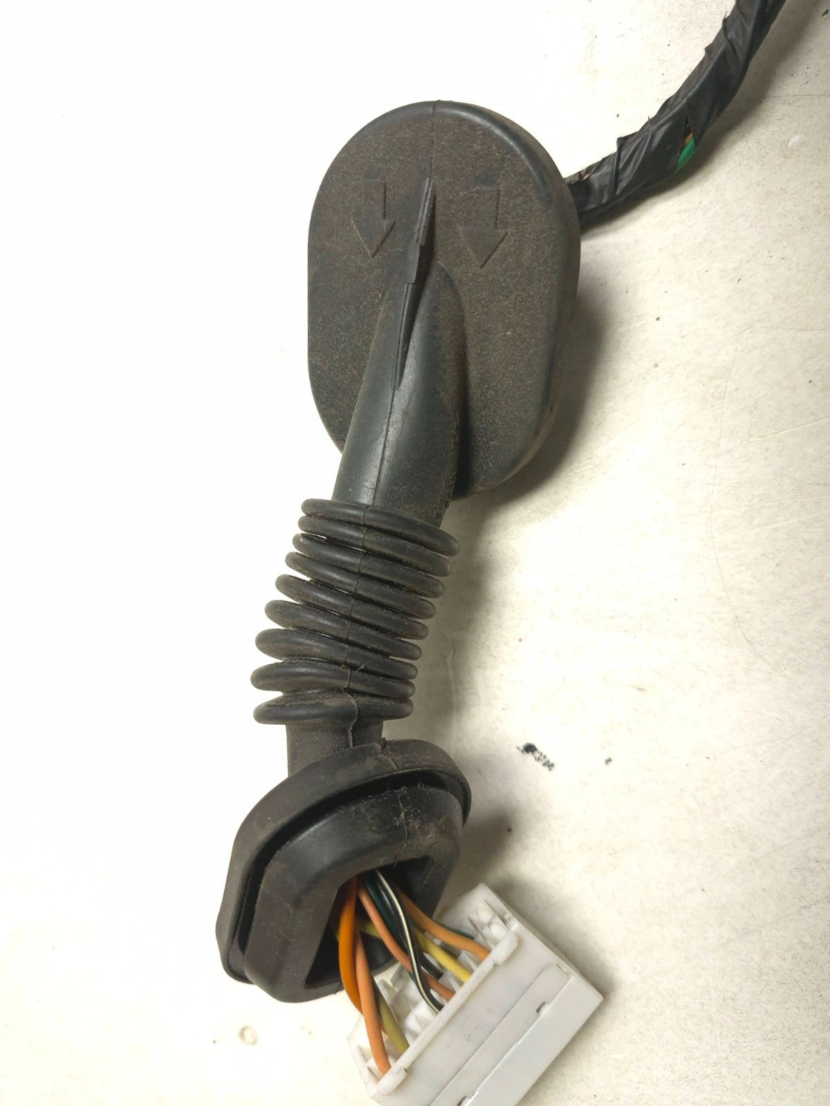2012 Hyundai Sonata Rear Driver Door Wiring Harness OEM