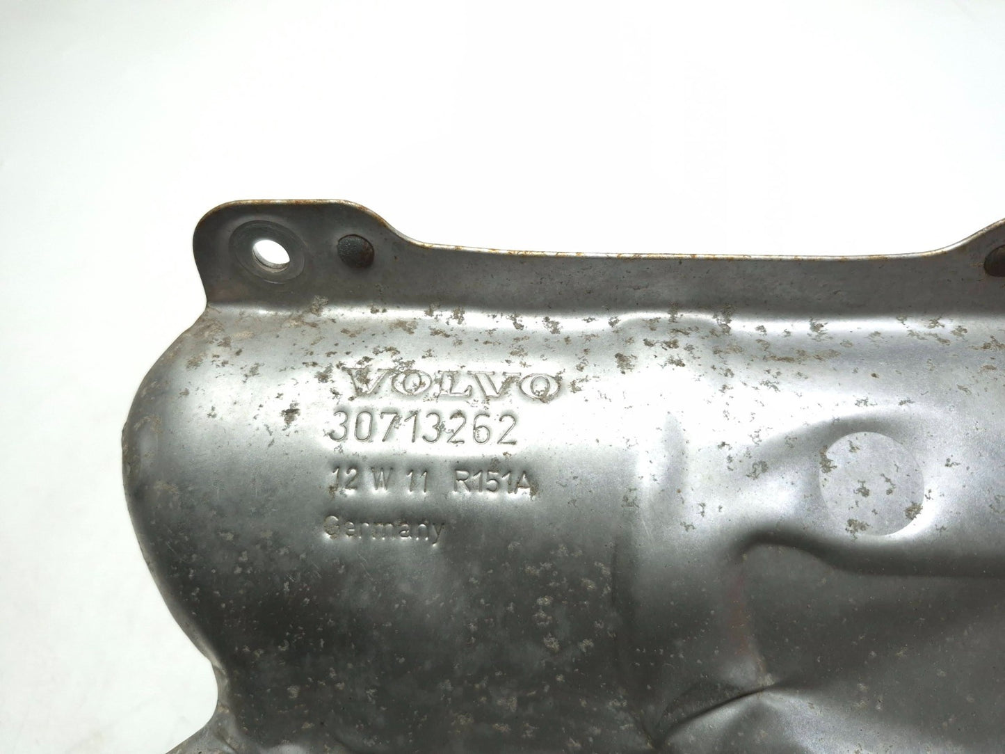 2012 Volvo C30 2.5l Exhaust Manifold Heat Shield OEM