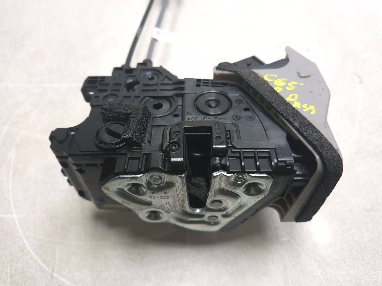 2019 Hyundai Kona Rear Door Lock Latch Actuator Right Passenger Side OEM