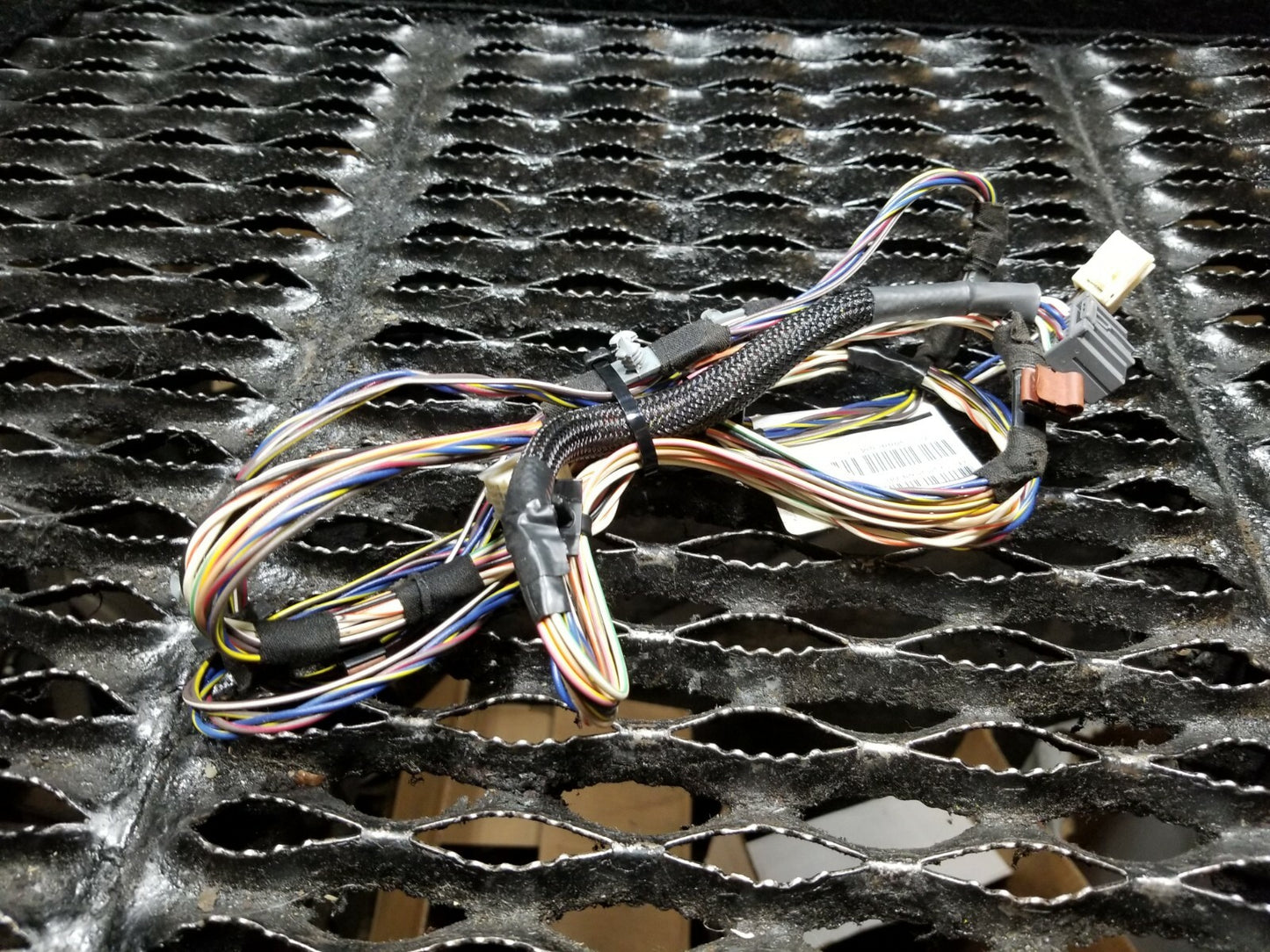 2008 Jeep Grand Cherokee Hands Free Communication Wiring 56050906ab OEM