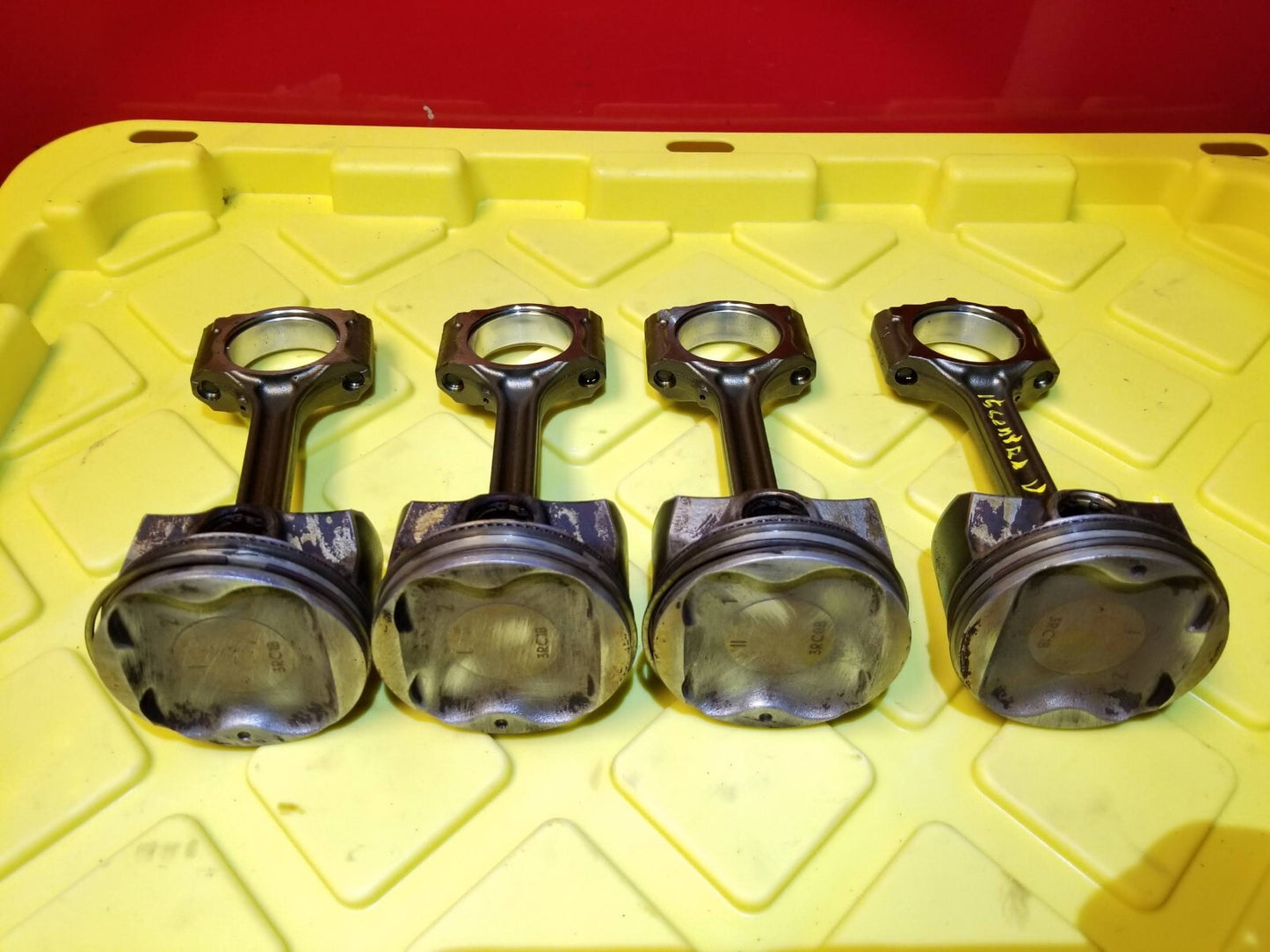 2015 Nissan Sentra Piston W/ Connecting Rod 4pcs 1.8l OEM