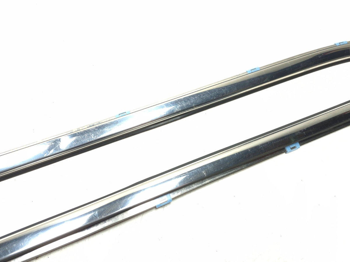 2017 Toyota Highlander Front Door Window Belt Molding Left & Right OEM