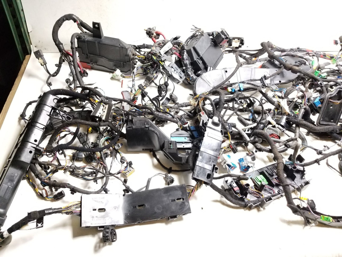 2017 Jaguar Xe Body Wiring Harness OEM T4n15829