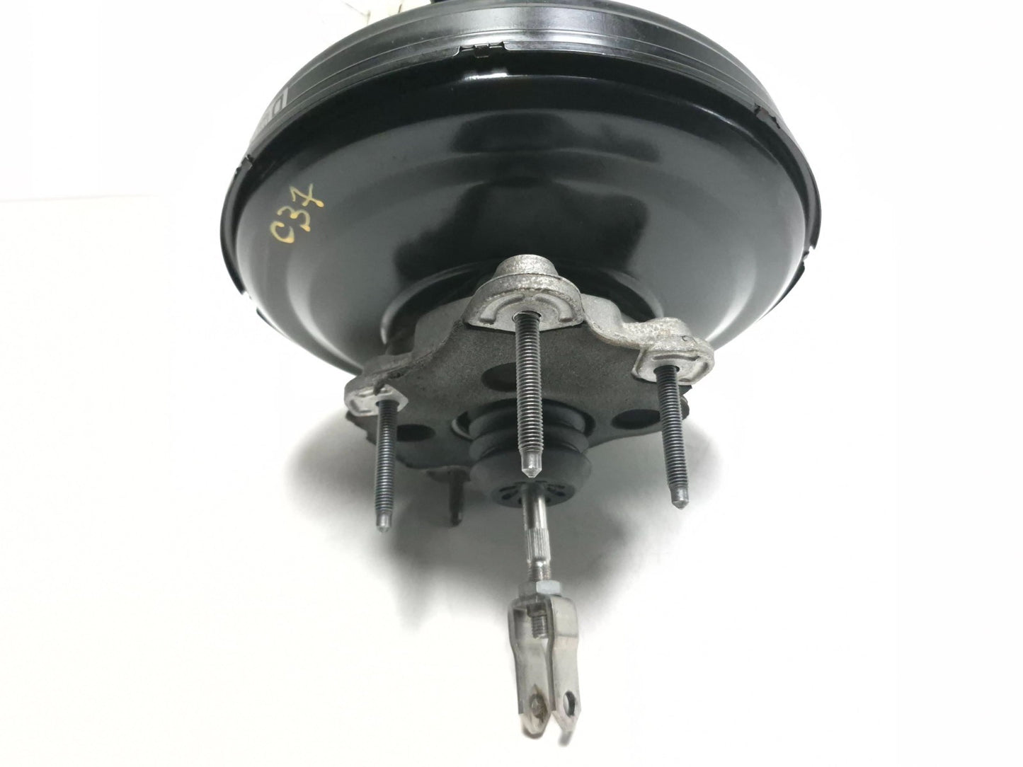 2011 Nissan Juke Power Brake Booster W/ Master Cylinder OEM