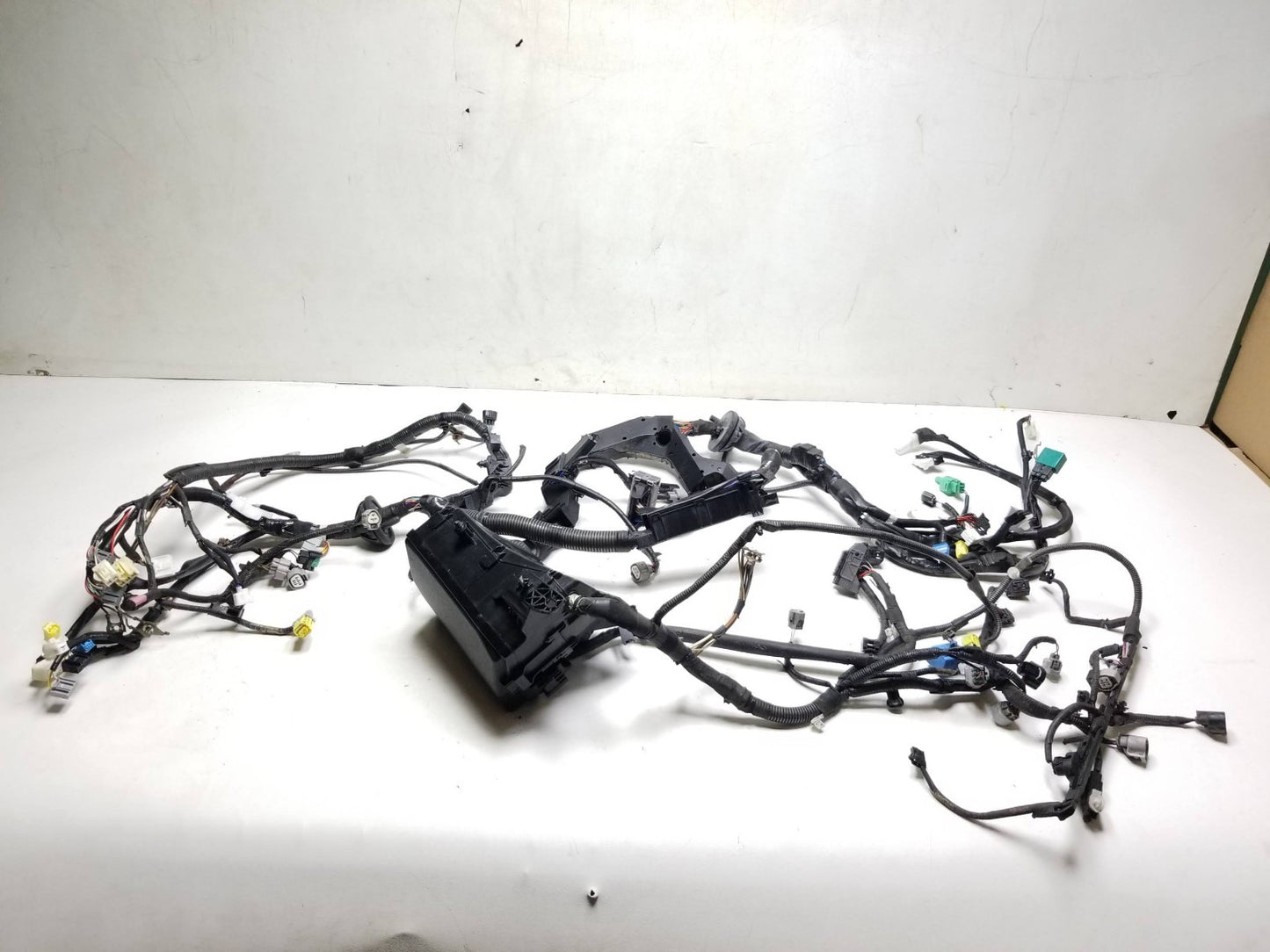 11-17 Lexus CT200h Fuse Box Wire Harness Oem✅