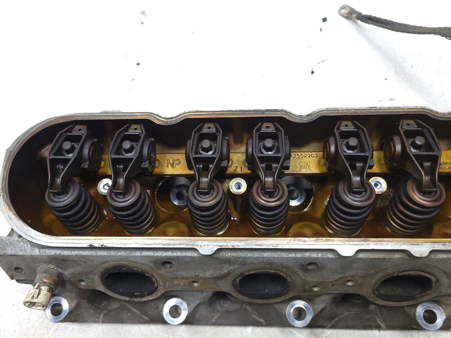 10-14 Chevrolet Suburban Engine Cylinder Head Left & Right Pair 5.3l OEM