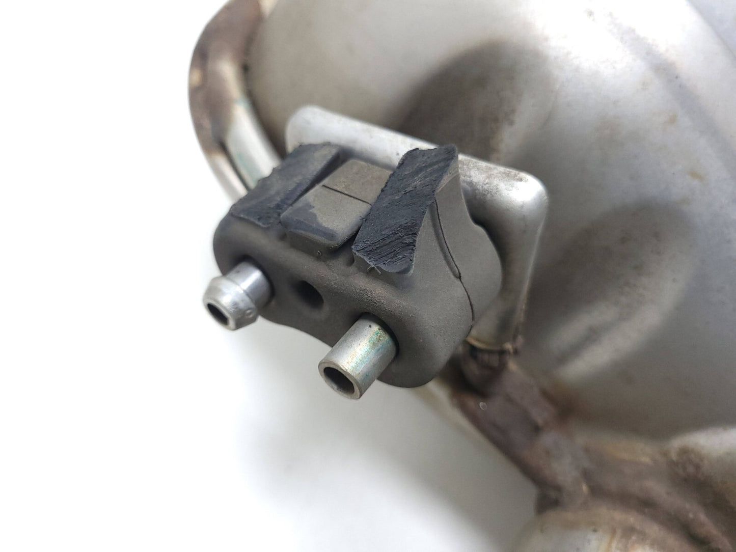 09-12 Hyundai Genesis Exhaust Resonator Muffler Tail System 4.6l OEM Sedan