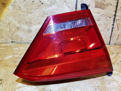 2014 VW Passat Tail Light Left & Right Pair OEM