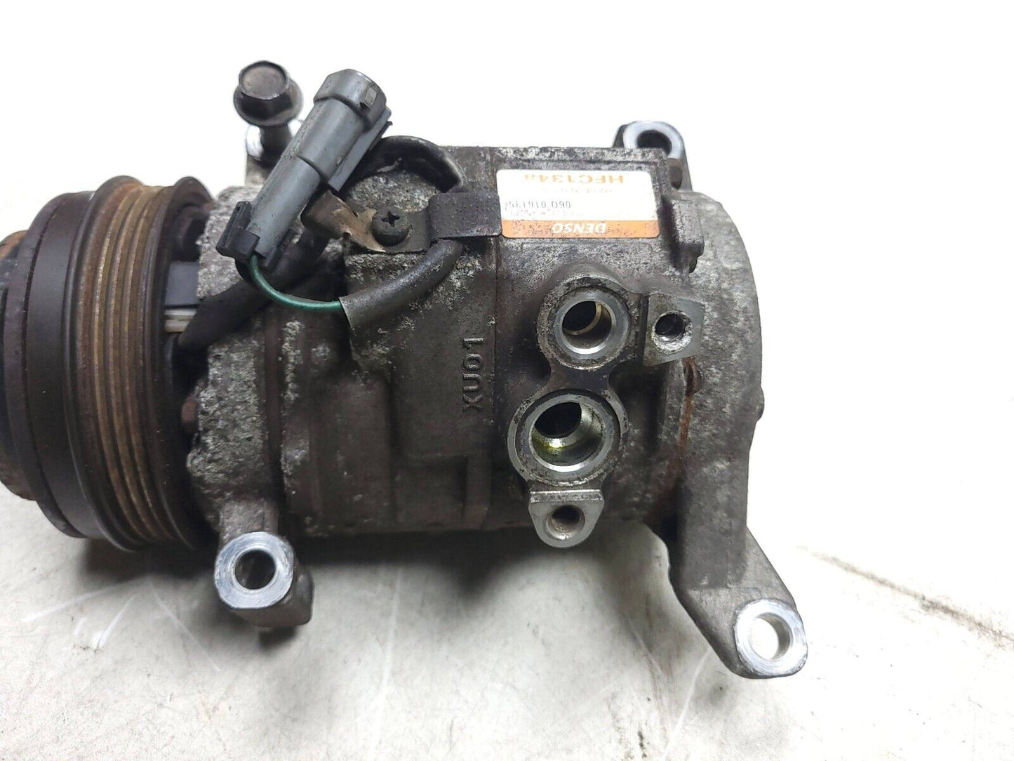 10-14 Chevrolet Suburban AC Compressor 5.3l OEM