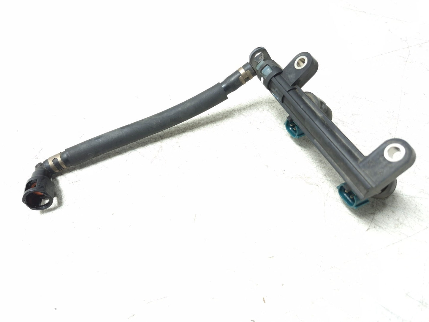 2015 Honda Ctx700n Fuel Rail & Injectors OEM