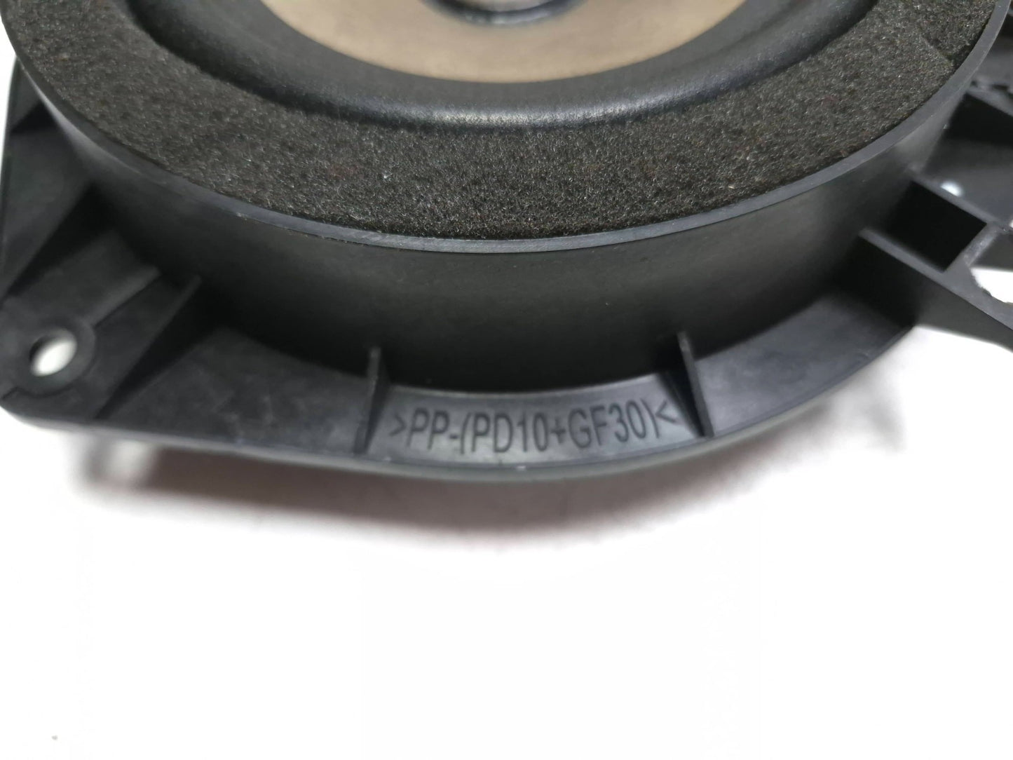 2014 Hyundai Accent Door Speakers 4pcs OEM