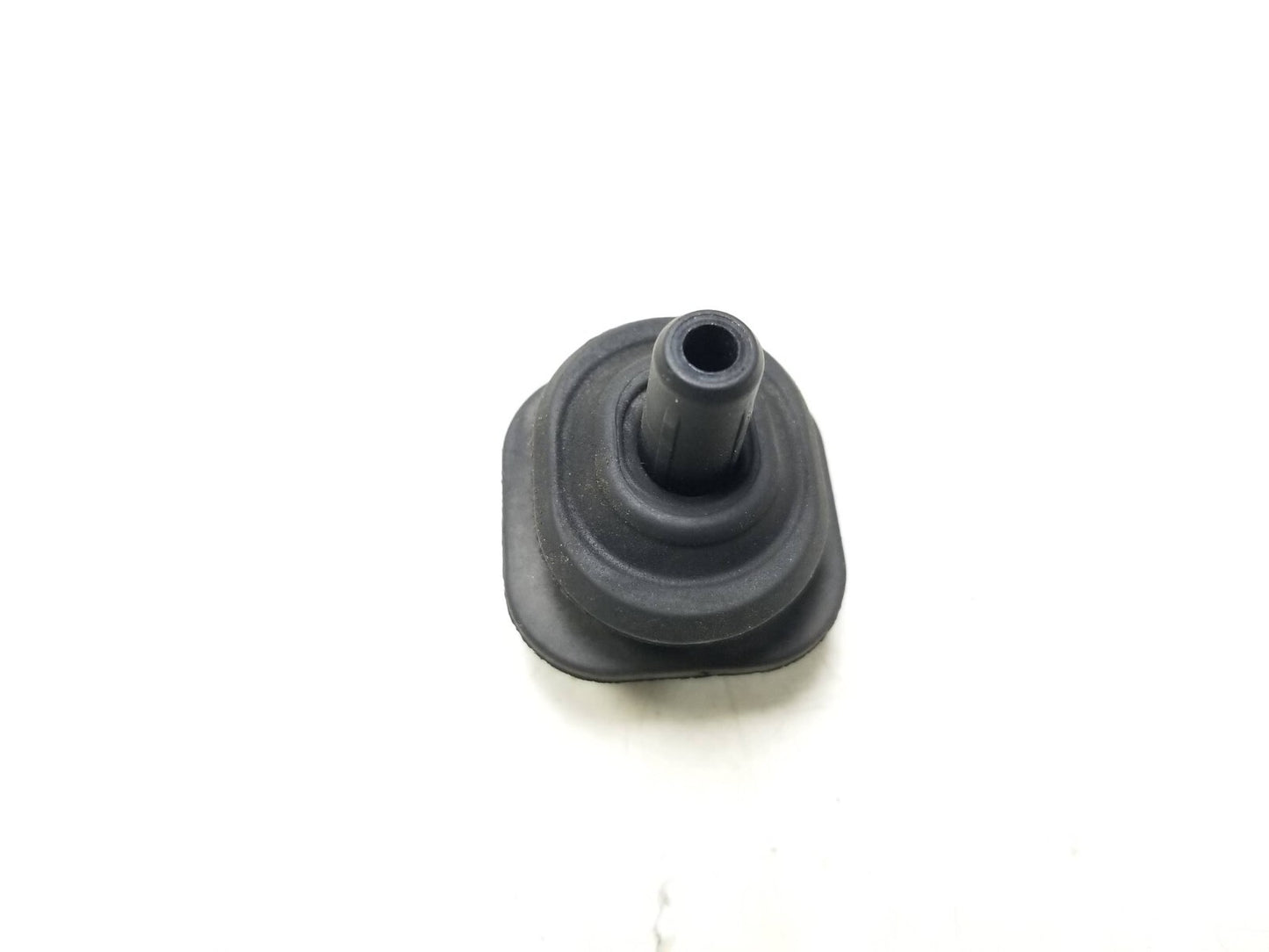 2009 - 2012 Audi Q5 Radiator Mount Bracket 3.2l OEM ✅