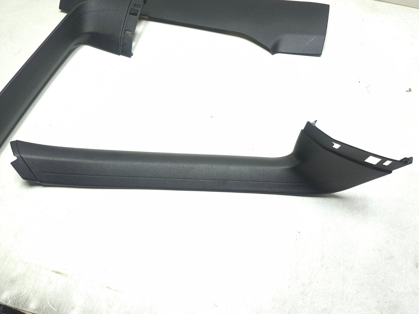 2008 BMW X6 E71 Trunk Lid Tailgate Trim Panel OEM