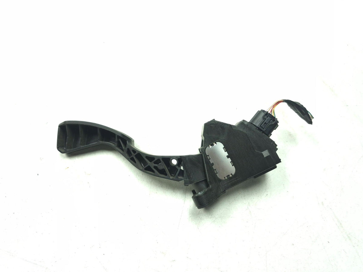 2017 Toyota Highlander Gas Pedal Accelerator 78110-0e010 OEM