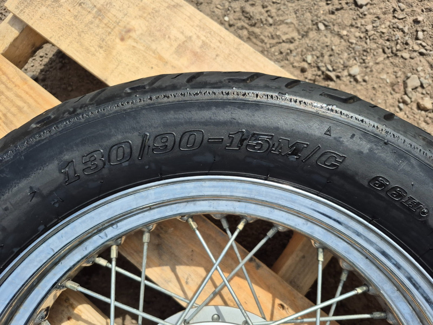 2006 Suzuki Gz250 Wheel Rim W/ Tire Front & Rear Pair R 16 R 15 OEM