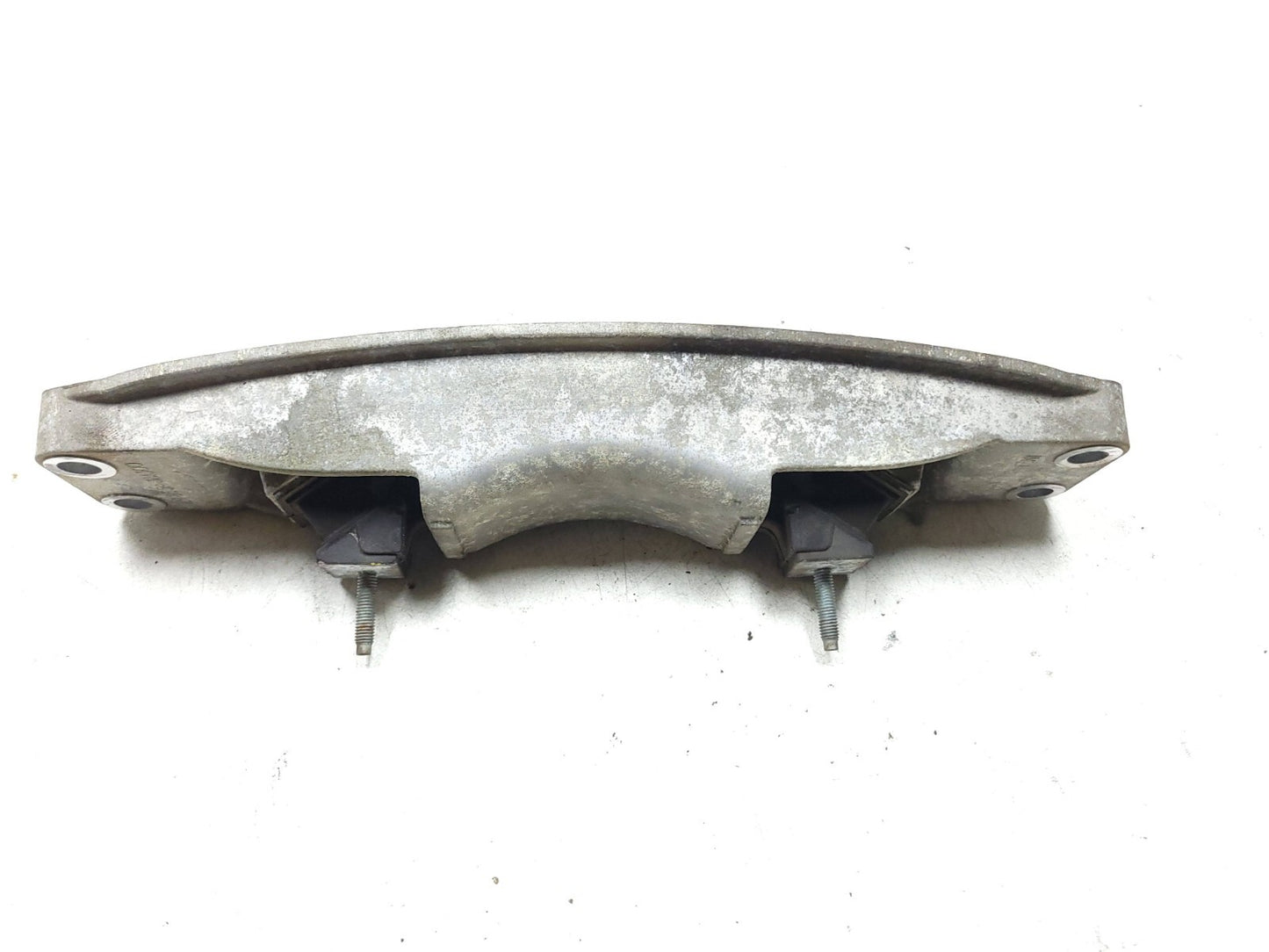 09-14 Hyundai Genesis 4.6l Transmission Crossmember Mount OEM Sedan