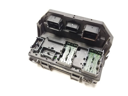 2011 - 2013 Jeep Grand Cherokee Engine 3.6l Fuse Box Unit OEM