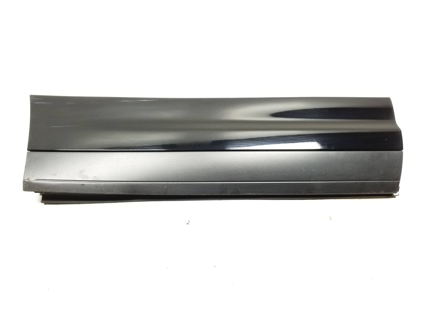 2013 Porsche Cayenne Door Lower Molding Rear Passenger Side Right Oem