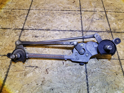 2017 Subaru Legacy Windshield Wiper Motor W/ Linkage OEM