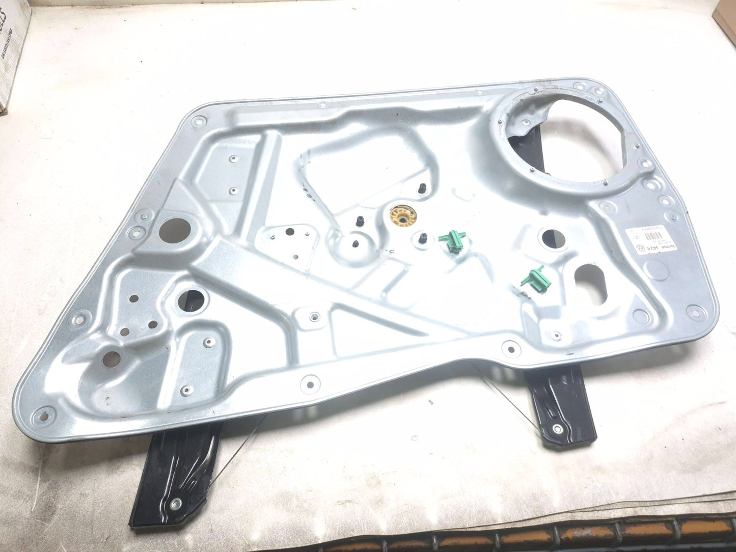 2011 Volkswagen Tiguan Front Right Passenger Door Window Regulator Panel OEM