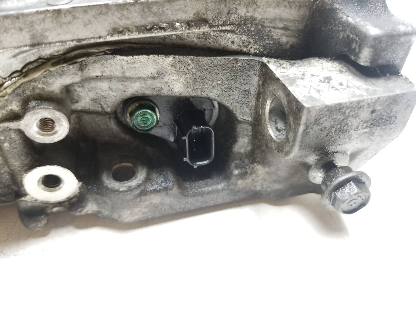 2010 Acura Tsx 2.4l Engine Oil Pan Upper & Lower Pair OEM