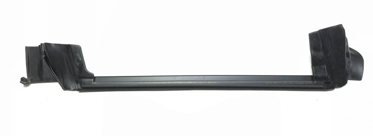 2021 Tesla Model 3 Rear Door Window Belt Molding & Door Seal Driver Side 3pcsoem