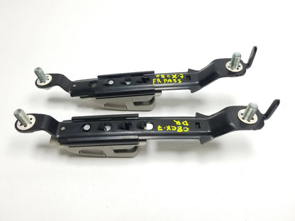 2009 Mazda Cx-7 Front Seat Belt Adjuster 2pcs OEM