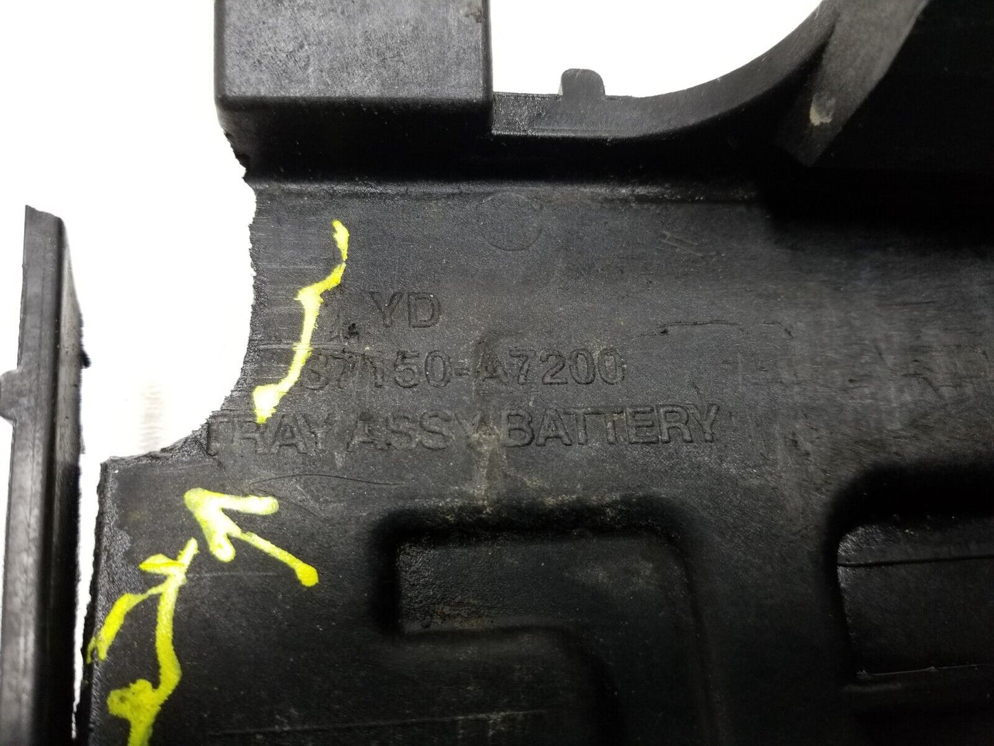 14 15 16 17 18 Kia Forte Battery Tray Holder OEM 49k Miles