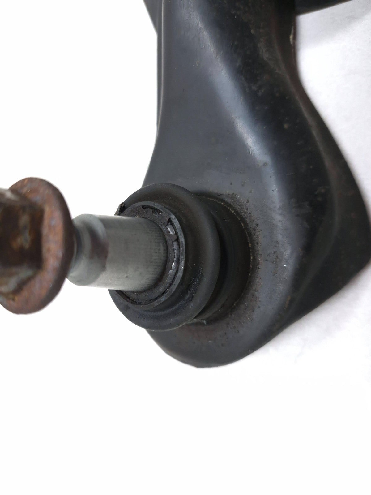 2019 Ford Ecosport Control Arm Upper & Lower Rear Passenger Side Right OEM