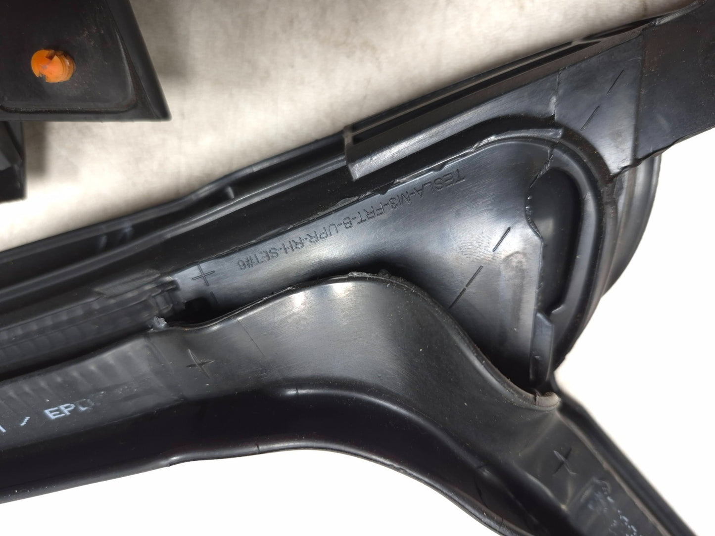2019 Tesla Model 3 Front Door Weatherstrip Seal Passenger Side Right 2pcs OEM