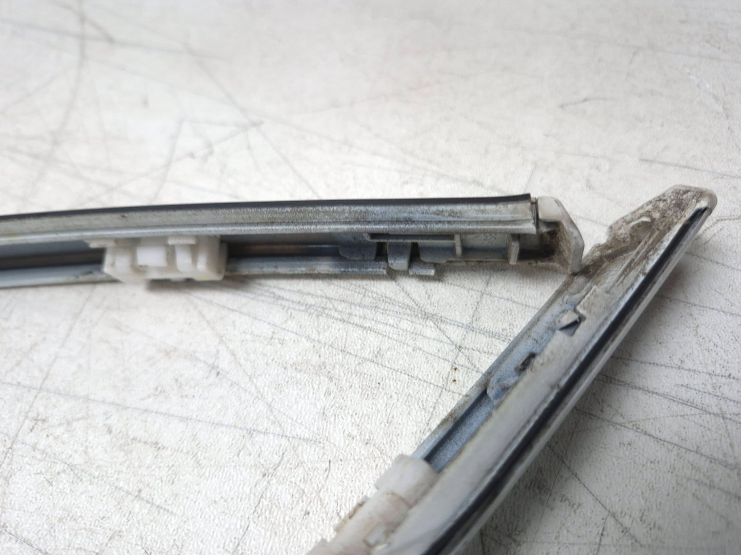 2013 BMW 328i F30 Sedan Roof Rack Rail Drip Molding Trim Left & Right OEM