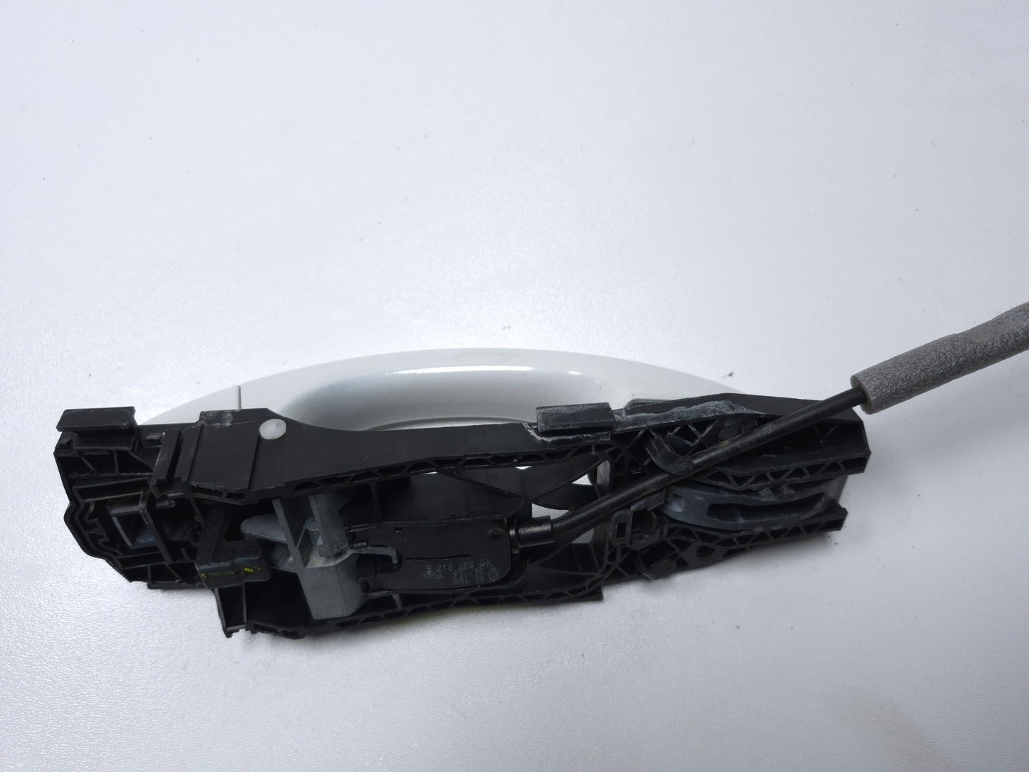 2015 Volkswagen Golf Rear Exterior Door Dandle Passenger Side Right OEM