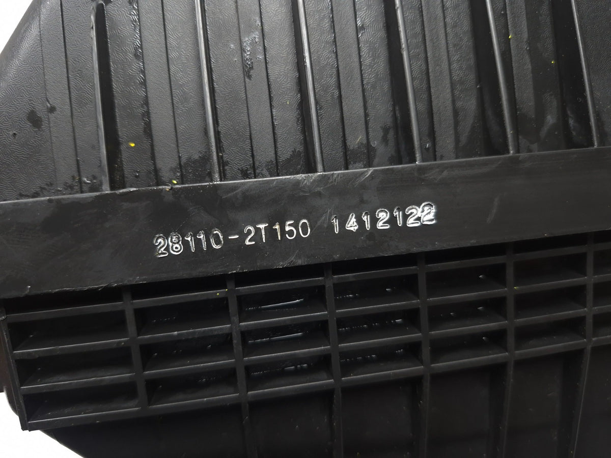 2015 Kia Optima 2.4l Air Cleaner Box 281102t150 OEM