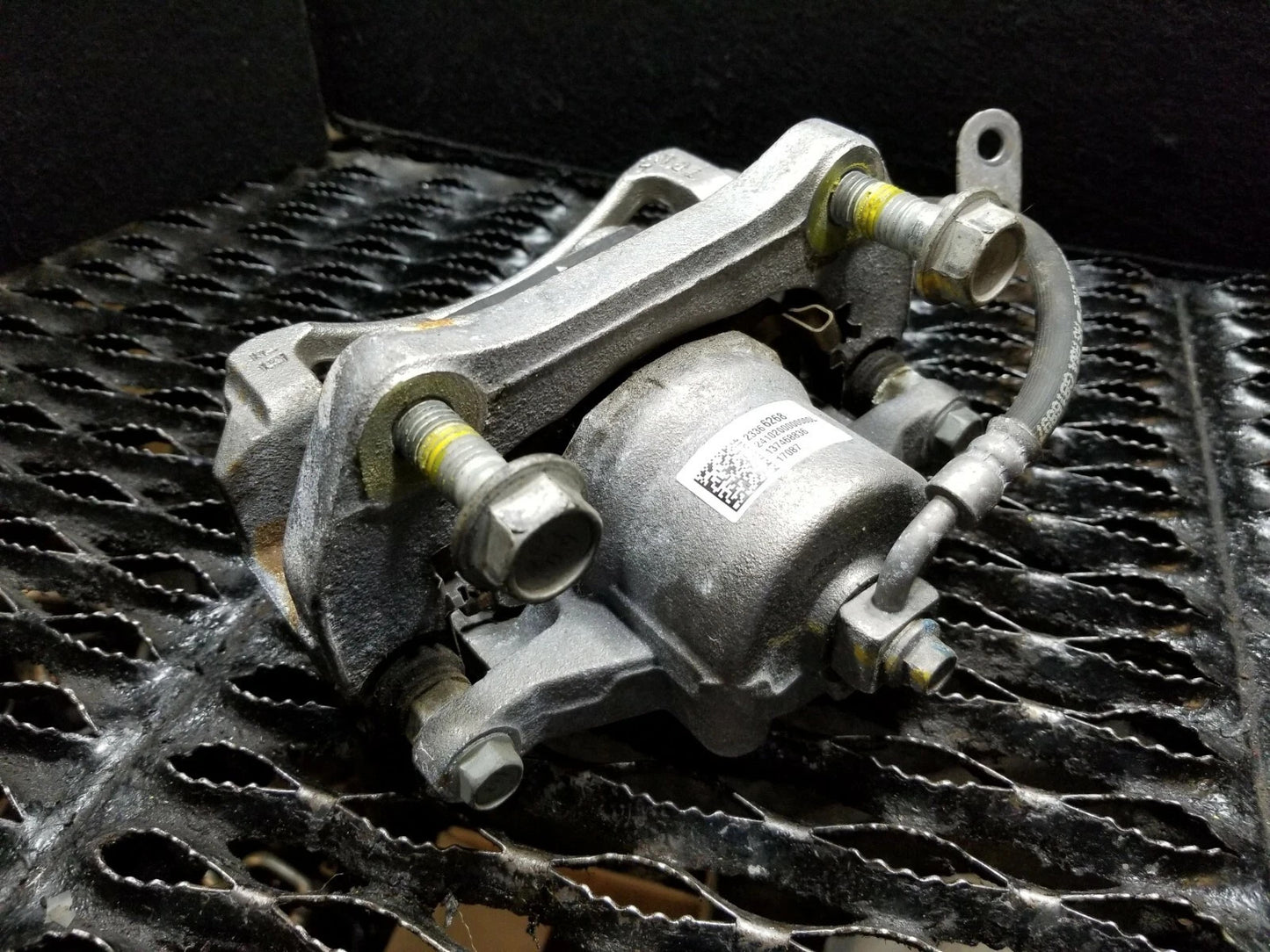 2017 Chevrolet Malibu Front Brake Caliper Driver Side Left OEM