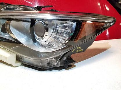 2016 2017 2018 2019 Infiniti Q50 Headlight Left Driver Side *** Broken Tab ***