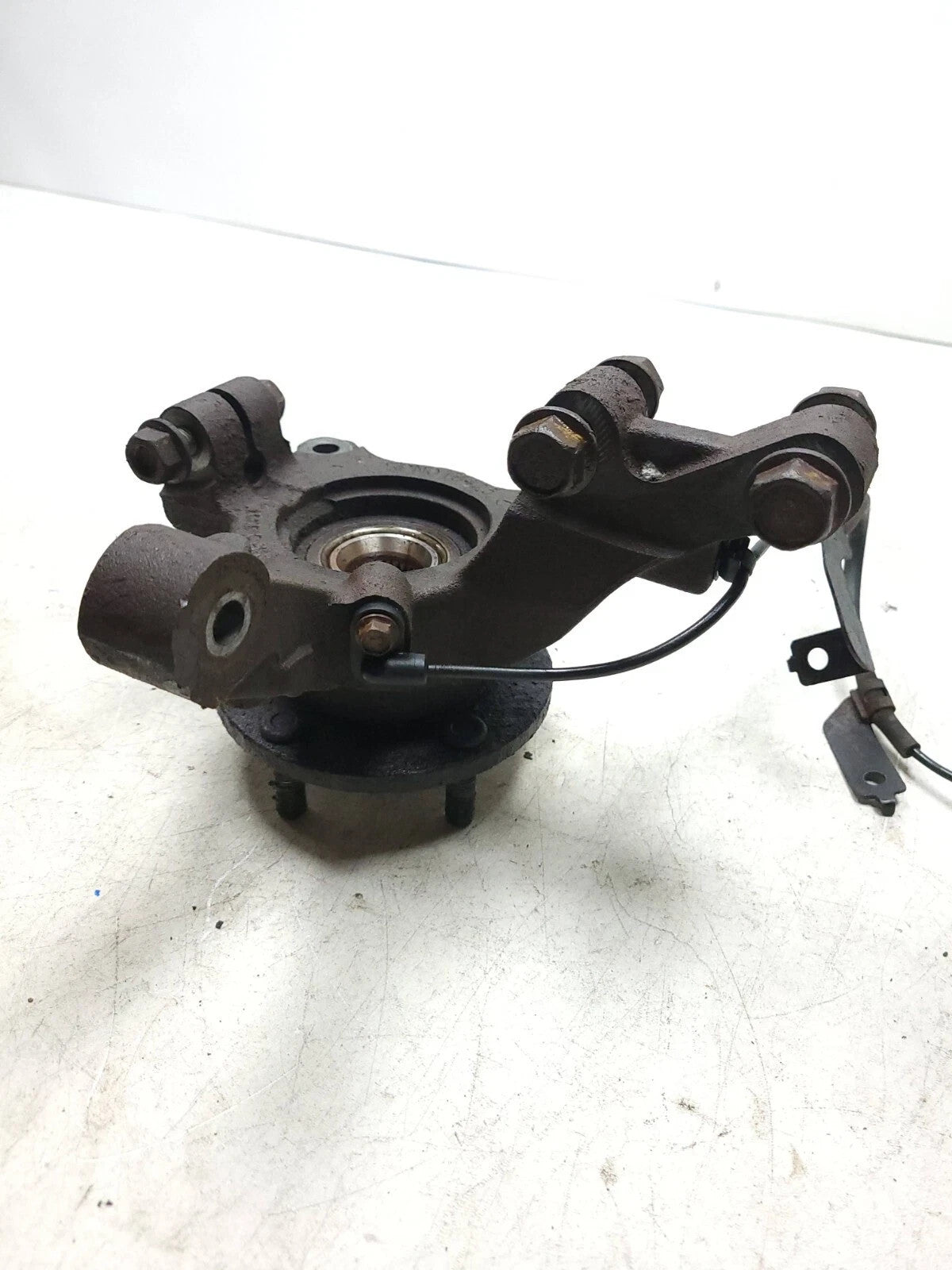 2010 Dodge Caliber Front Spindle Knuckle Wheel Hub Passenger Side Right  OEM
