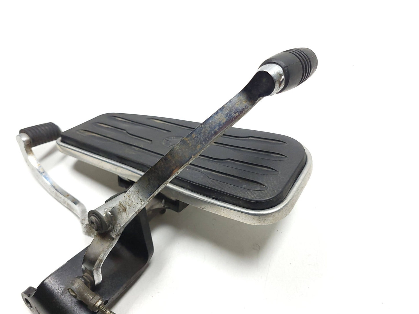 2007 Yamaha Xvs1300 V-star Left Front Footrest Peg OEM