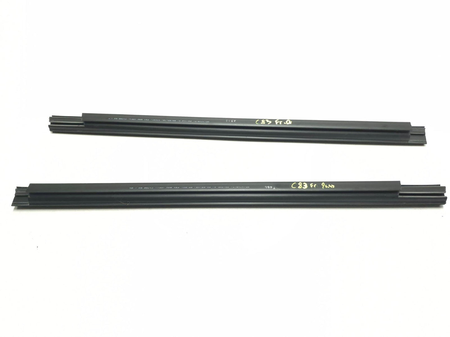 2011 BMW 750li Front Door Inner Weatherstrip Seal Belt Left & Right Pair OEM