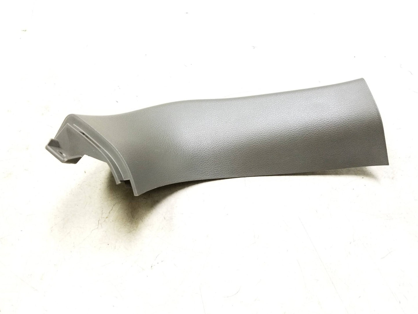 2011 - 2013 Kia Sportage Front Kick Panel Trim Cover Left & Right OEM